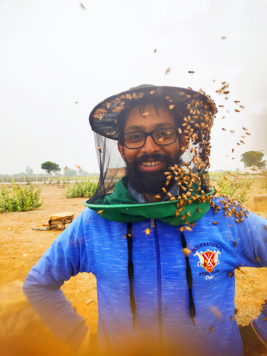 What is Organic Honey? The Story of Unprocessed Organic Honey